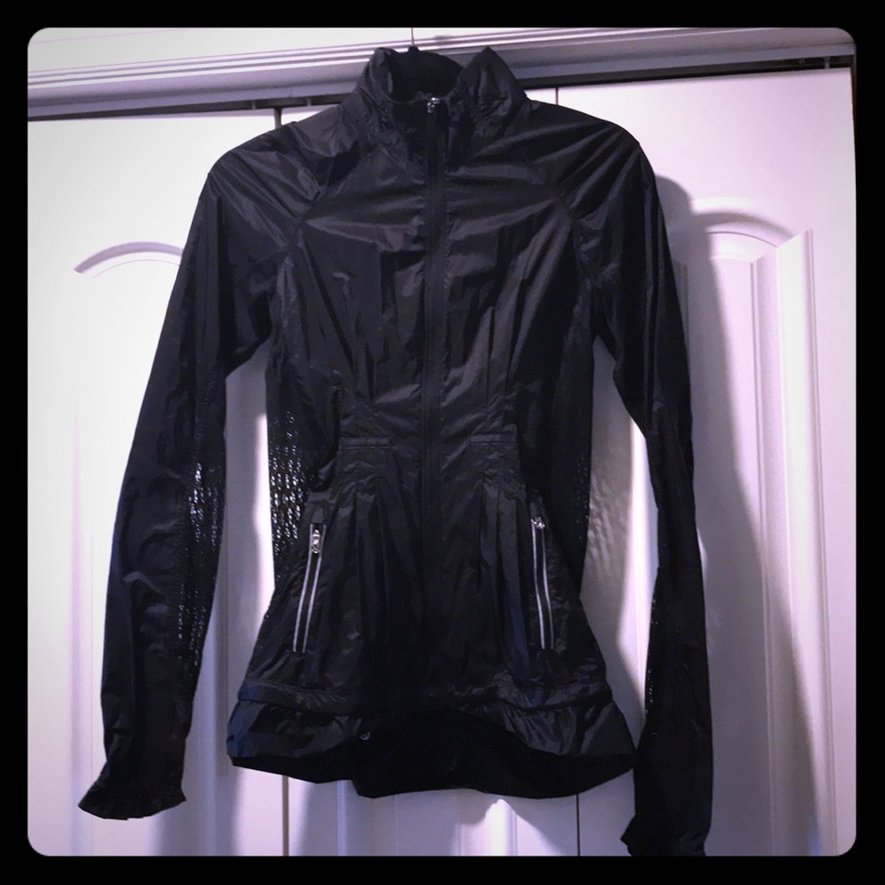 Like New Lululemon windbreaker